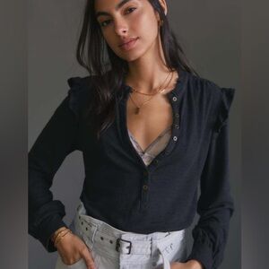 PILCRO Anthropologie ruffled Henley long sleeved top size xs